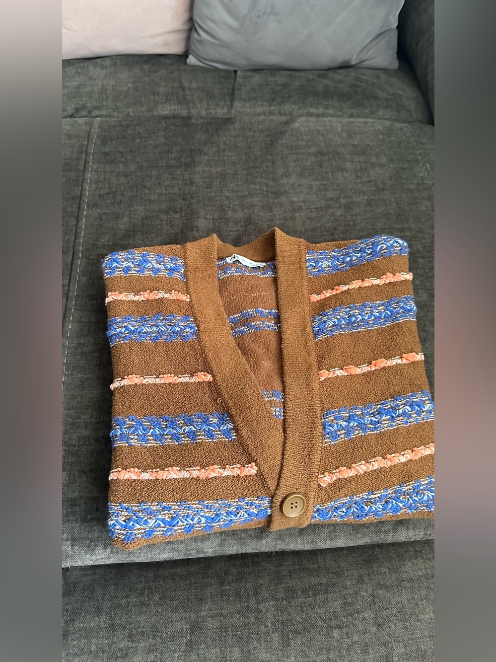 Zara BRUSHED JACQUARD CARDIGAN | - Picture 3 of 6